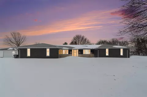 7217 W U, Schoolcraft, MI 49087