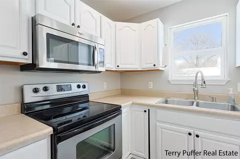 11916 Saddler, Plainwell, MI 49080 photo 8