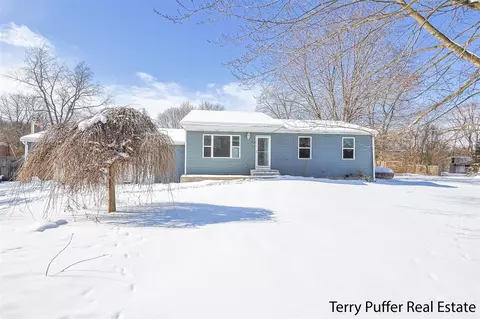 11916 Saddler, Plainwell, MI 49080 photo 2