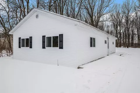 17723 Brownsville, Vandalia, MI 49095