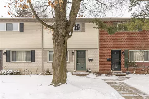 3032 Williamsburg, Ann Arbor, MI 48108