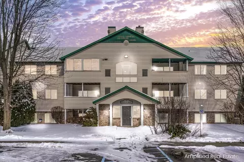 6587 Clover, Caledonia, MI 49316