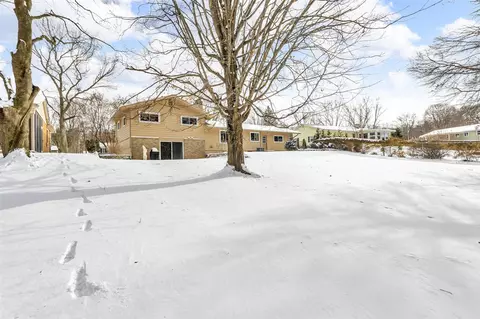 Exterior - 3910 Harwich, Jackson, MI 49201 photo 2 of 5
