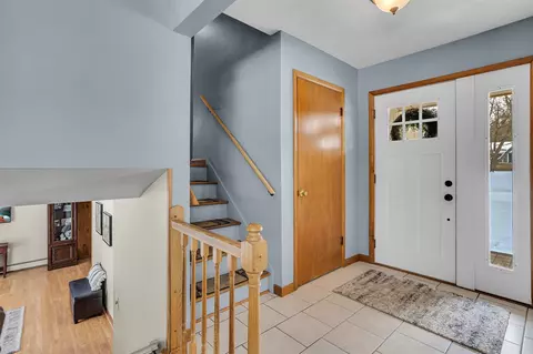 Entry Way - 3910 Harwich, Jackson, MI 49201 photo 3 of 8