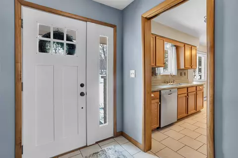 Entry Way - 3910 Harwich, Jackson, MI 49201 photo 4 of 8