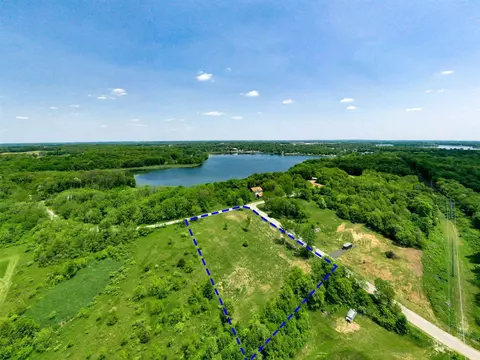 forest shores, Cassopolis, MI 49031
