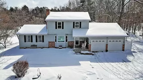 442 126th, Shelbyville, MI 49344