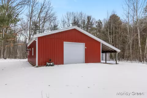4070 Sidney Rd, Sheridan, MI 48884 photo 3