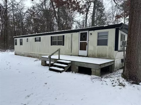 2520 E 36th, Idlewild, MI 49642