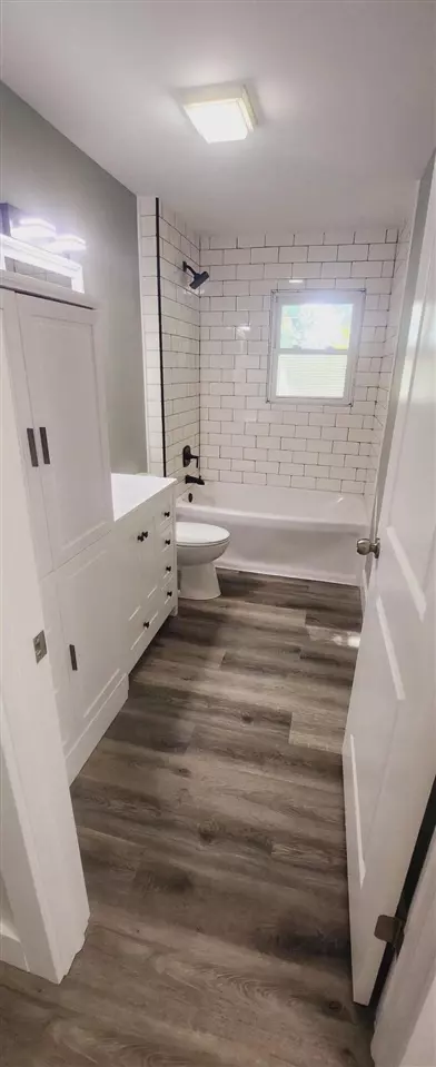 Bath - 411 Apache, Fremont, MI 49412 photo 1 of 4