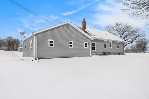 27331 M 60, Cassopolis, MI 49031 photo 3