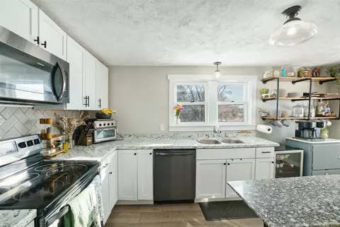 Kitchen - 15805 Bailey, Bailey, MI 49303 photo 2 of 3