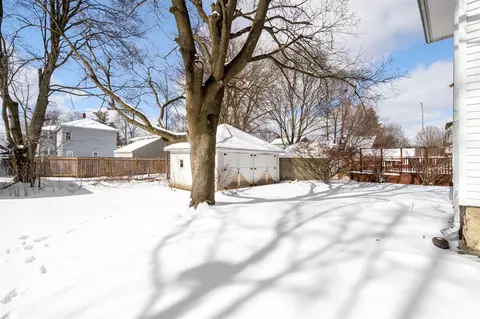 Exterior - 110 N Bowen, Jackson, MI 49202 photo 7 of 7
