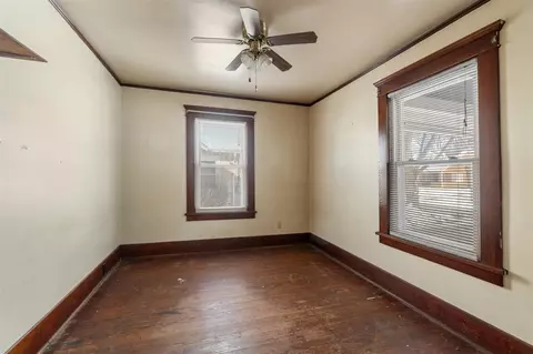 Bedroom - 110 N Bowen, Jackson, MI 49202 photo 1 of 8