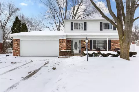 5310 Church Hl, Troy, MI 48085