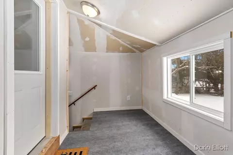 Entry Way - 412 N N Ml, Stanton, MI 48888 photo 5 of 6