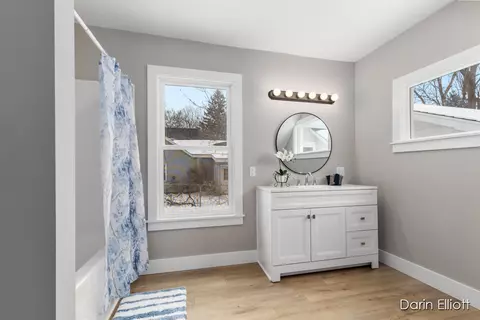 Bath - 412 N N Ml, Stanton, MI 48888 photo 1 of 3