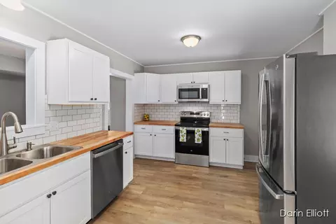 Kitchen - 412 N N Ml, Stanton, MI 48888 photo 1 of 2