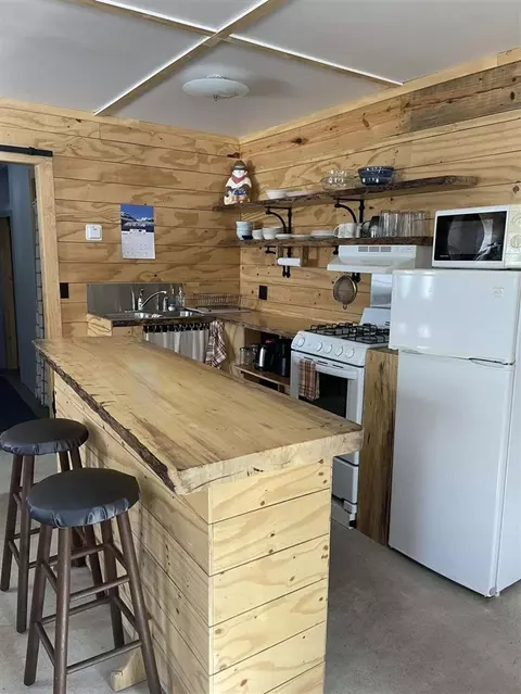 Kitchen - 1048 52nd, Pullman, MI 49450 photo 4 of 4