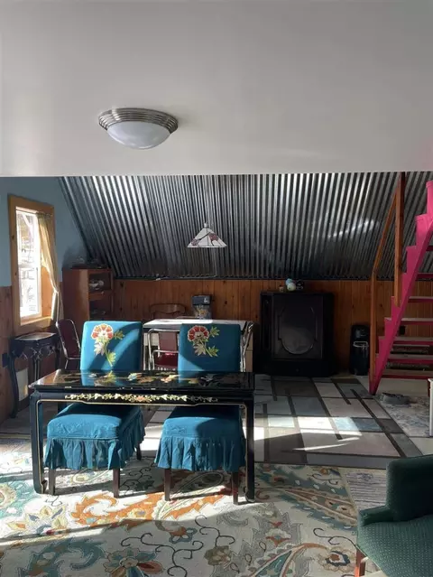 Dining - 1048 52nd, Pullman, MI 49450 photo 1 of 3