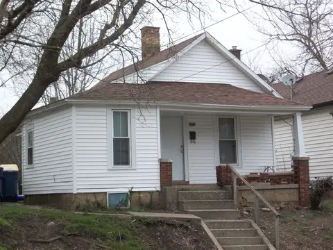 1019 NW Third St, Grand Rapids, MI 49504