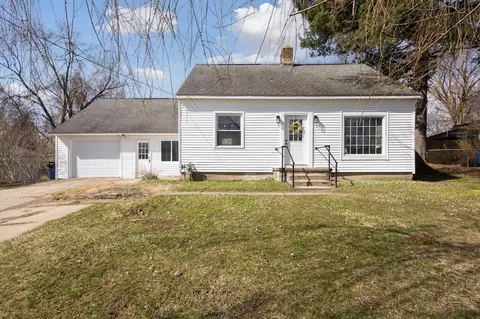 685 Fairfield, Grand Rapids, MI 49504