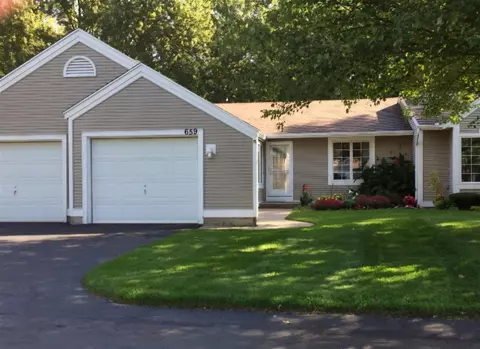 659 Appletree, Holland, MI 49423