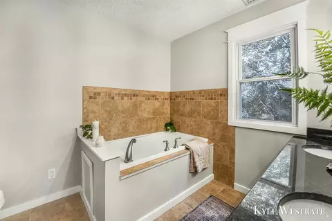Bath - 15201 Doster, Plainwell, MI 49080 photo 3 of 6