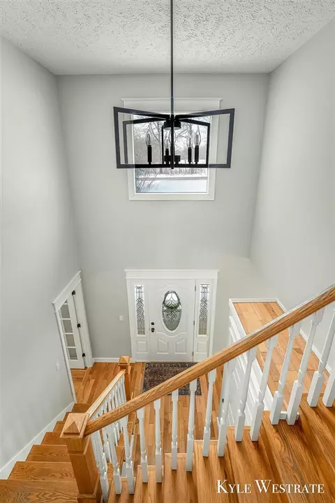 Entry Way - 15201 Doster, Plainwell, MI 49080 photo 4 of 5