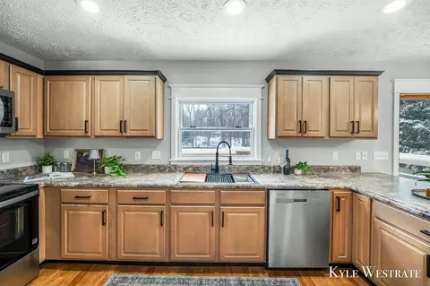 Kitchen - 15201 Doster, Plainwell, MI 49080 photo 2 of 5