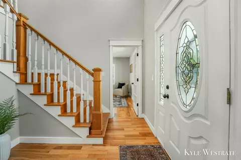 Entry Way - 15201 Doster, Plainwell, MI 49080 photo 2 of 5