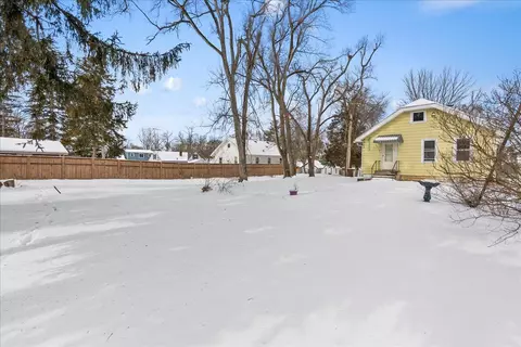 Exterior - 337 E Addison, Jackson, MI 49203 photo 3 of 6