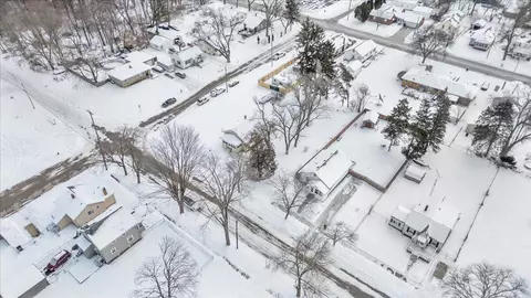 View/Area - 337 E Addison, Jackson, MI 49203 photo 2 of 8