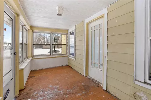 Exterior - 337 E Addison, Jackson, MI 49203 photo 2 of 6