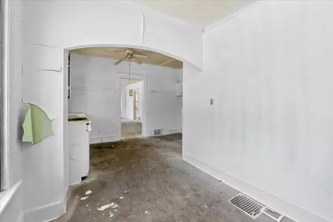 Entry Way - 337 E Addison, Jackson, MI 49203 photo 1 of 4