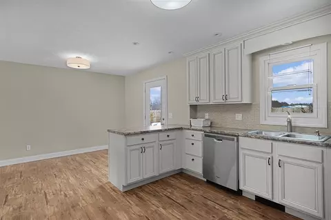 Kitchen - 635 Forstrom, Lowell, MI 49331 photo 2 of 2