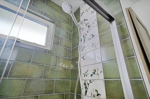 Bath - 635 Forstrom, Lowell, MI 49331 photo 2 of 3