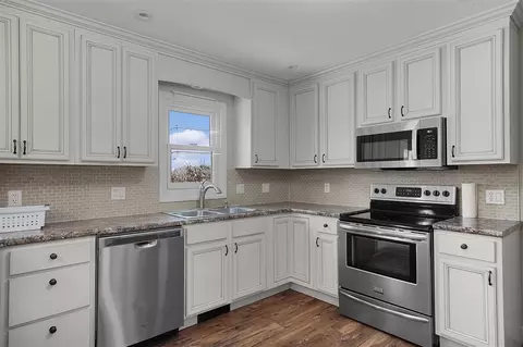 Kitchen - 635 Forstrom, Lowell, MI 49331 photo 1 of 2