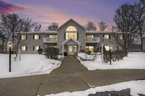 4050 W W Ctr #215, Portage, MI 49024