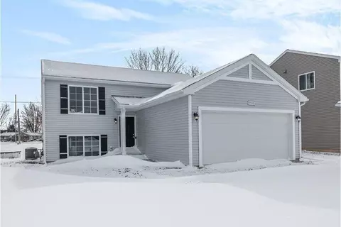583 Manorwood, Benton Harbor, MI 49022