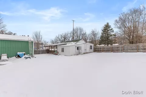 Exterior - 623 W Ellis, Belding, MI 48809 photo 1 of 2