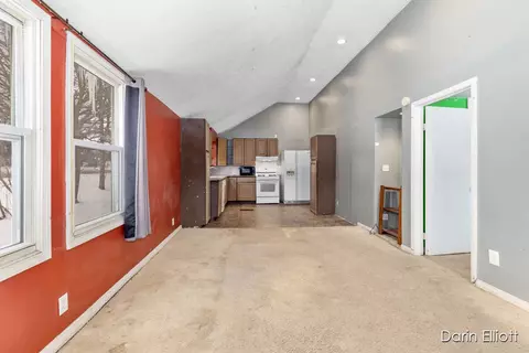 Living - 623 W Ellis, Belding, MI 48809 photo 3 of 4