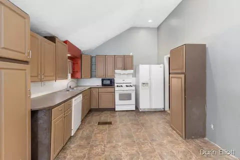 Kitchen - 623 W Ellis, Belding, MI 48809 photo 1 of 2