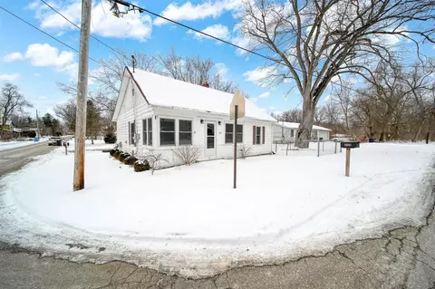 300 Brown, Grass Lake, MI 49240