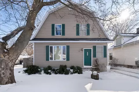 102 32nd, Grand Rapids, MI 49548