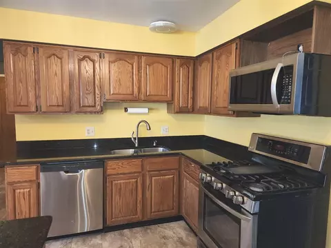 129 Tower, Saline, MI 48176 photo 3