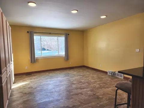 129 Tower, Saline, MI 48176 photo 5