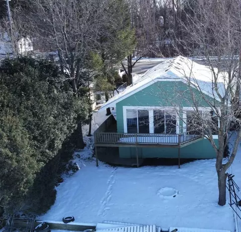 7185 Belding, Rockford, MI 49341