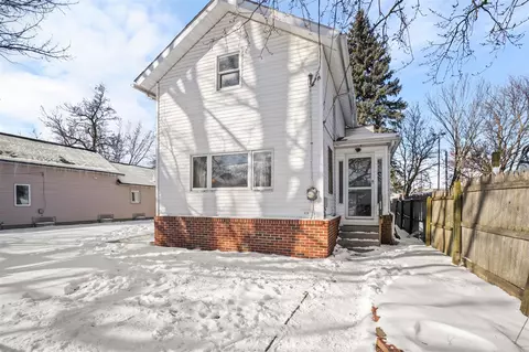 314 Johnson, Jackson, MI 49203 photo 2