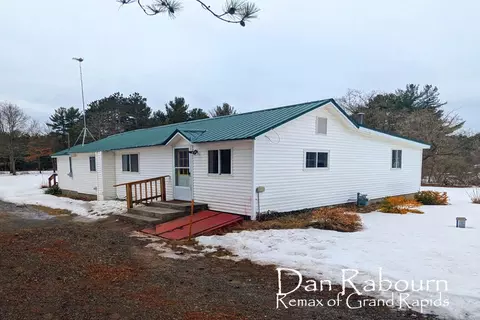 3685 Ross, Muskegon, MI 49445